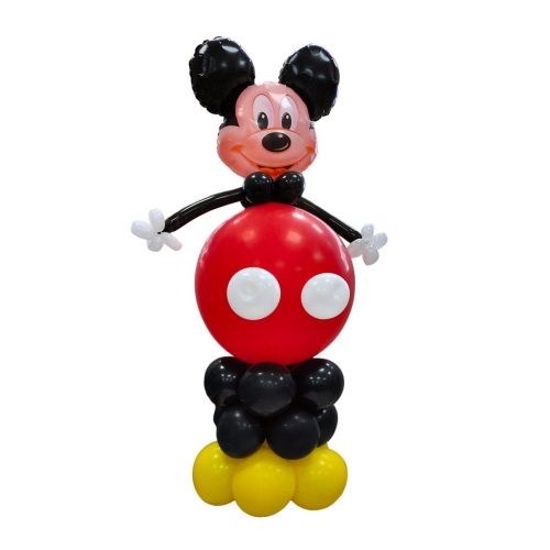 Escultura gigante de globos de pie con temática de ratón animado en colores rojo, negro y amarillo para eventos infantiles.