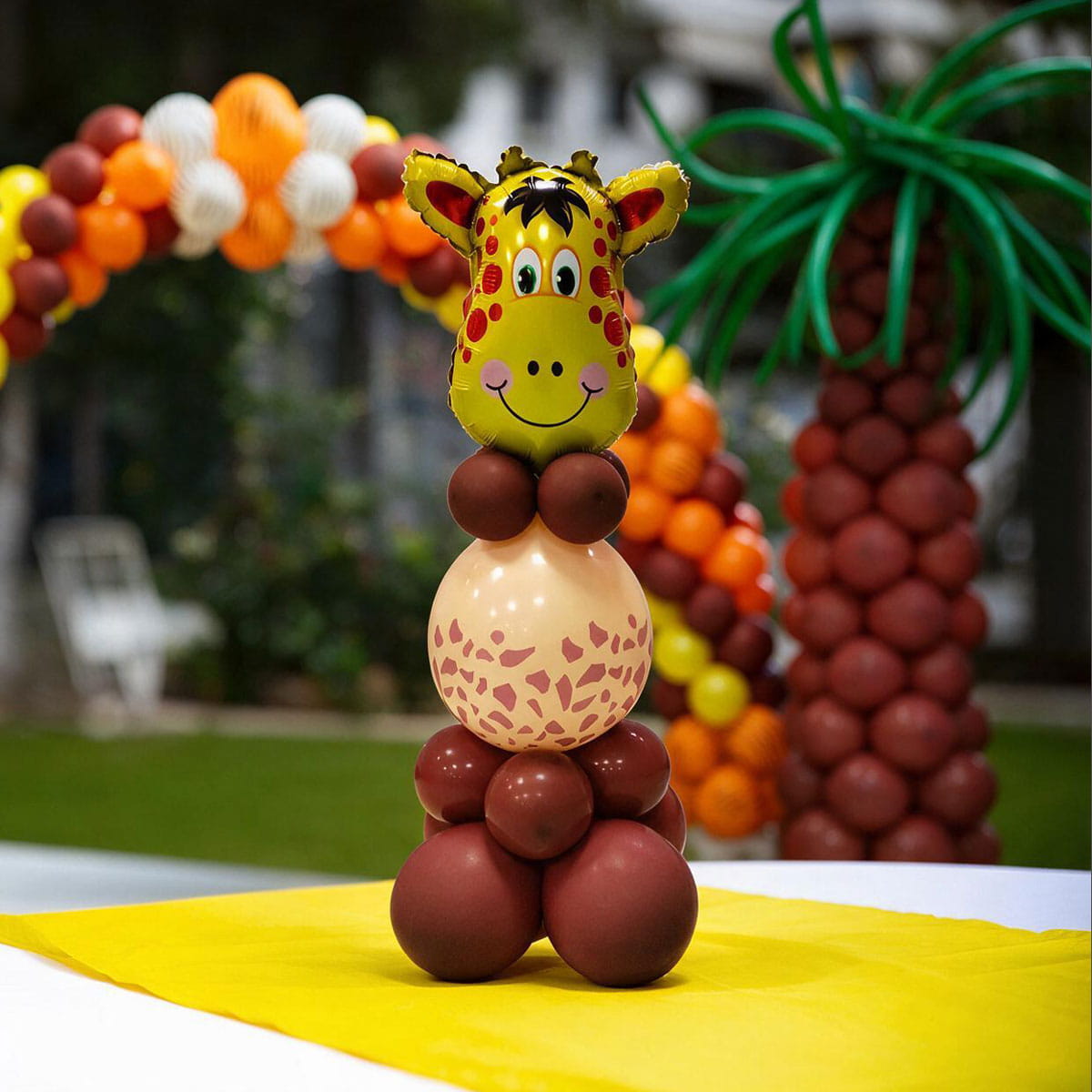 Arreglo de Globos para Centro de Mesa con Animales de la Selva - Imagen 4